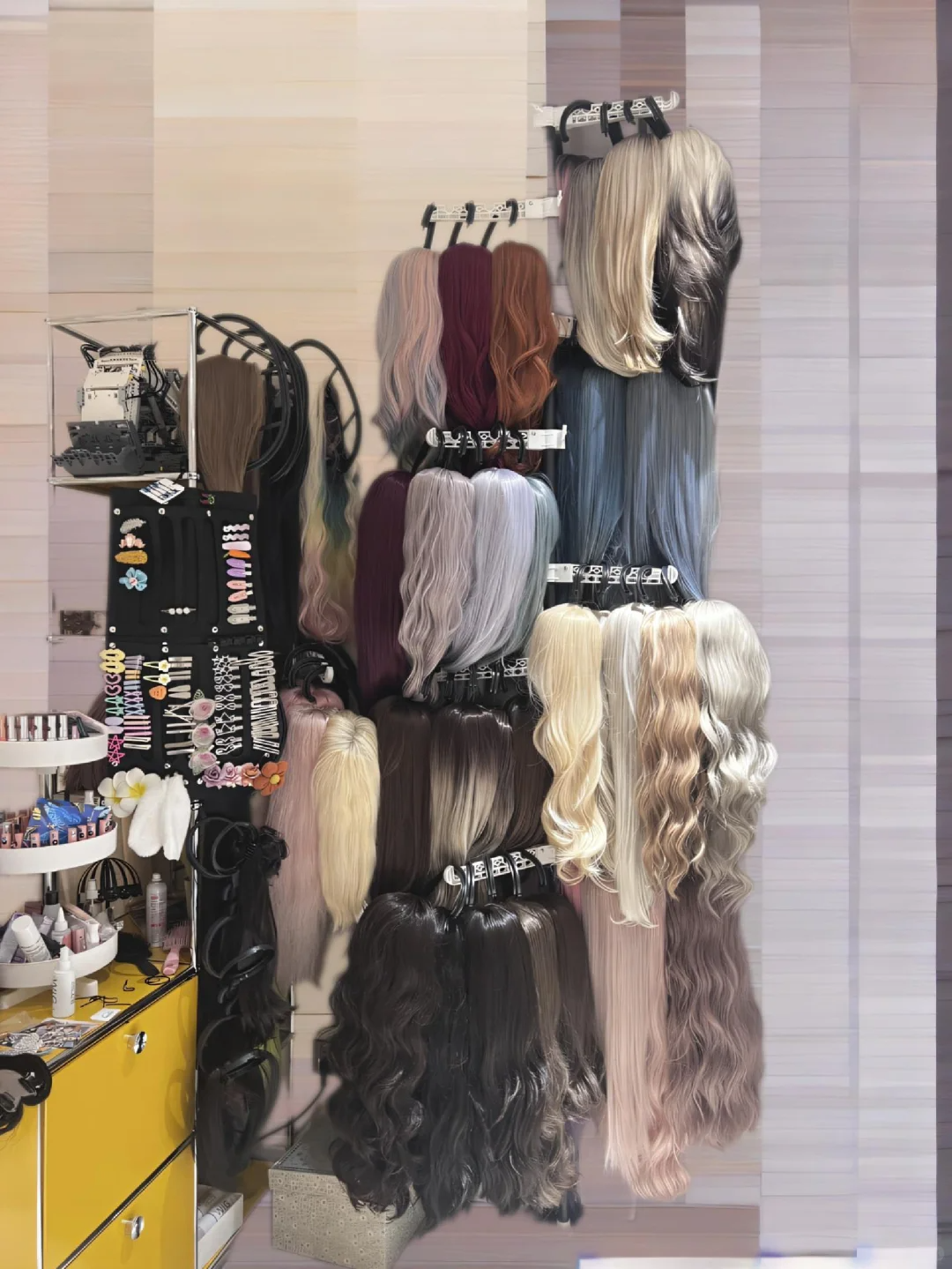 Image of Must-Have Wig Accessories for a Flawless Look